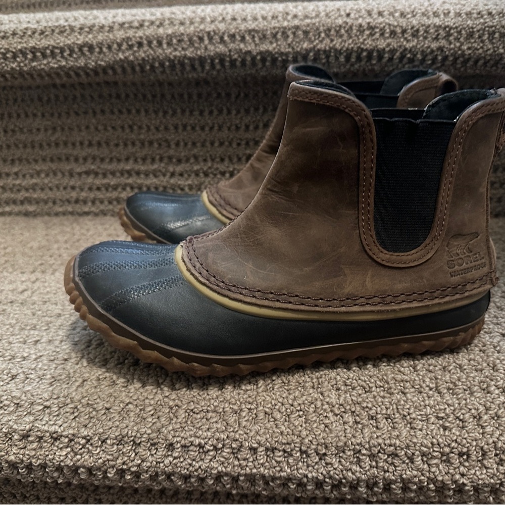Sorel Brown and Black Chelsea Boots Waterproof Suede